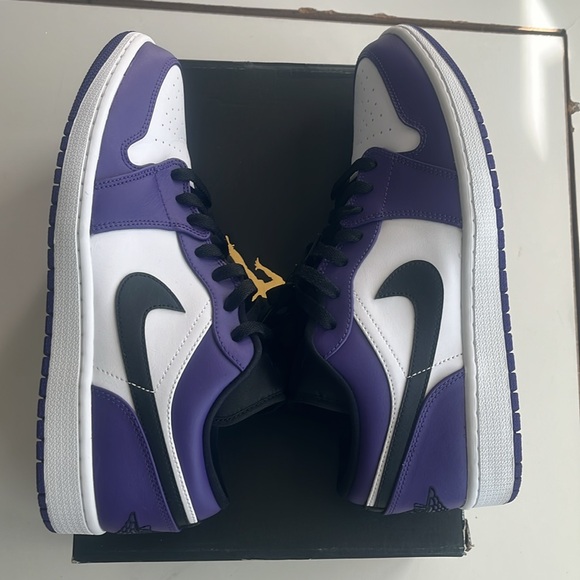 Air Jordan 1 low court purple - Picture 6 of 8
